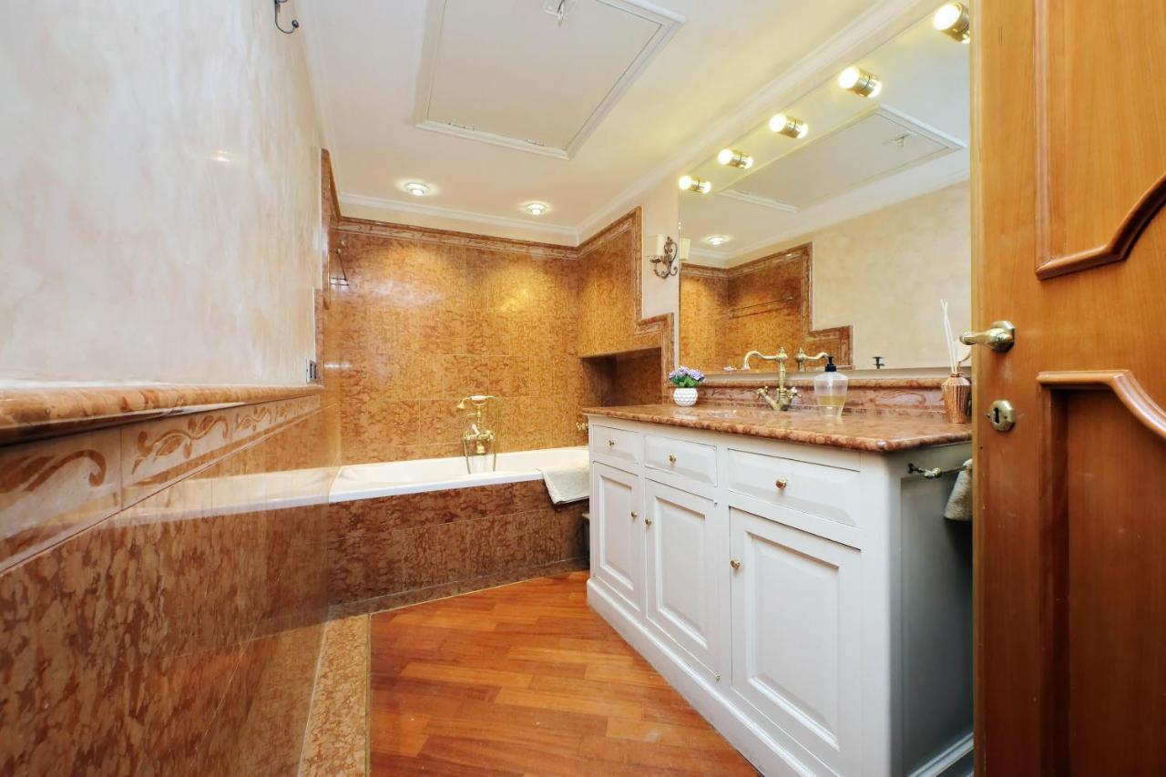 4Bnb - Luxury Trevi Apartment W Terrace Roma Exterior foto