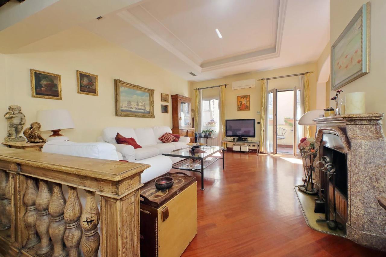 4Bnb - Luxury Trevi Apartment W Terrace Roma Exterior foto